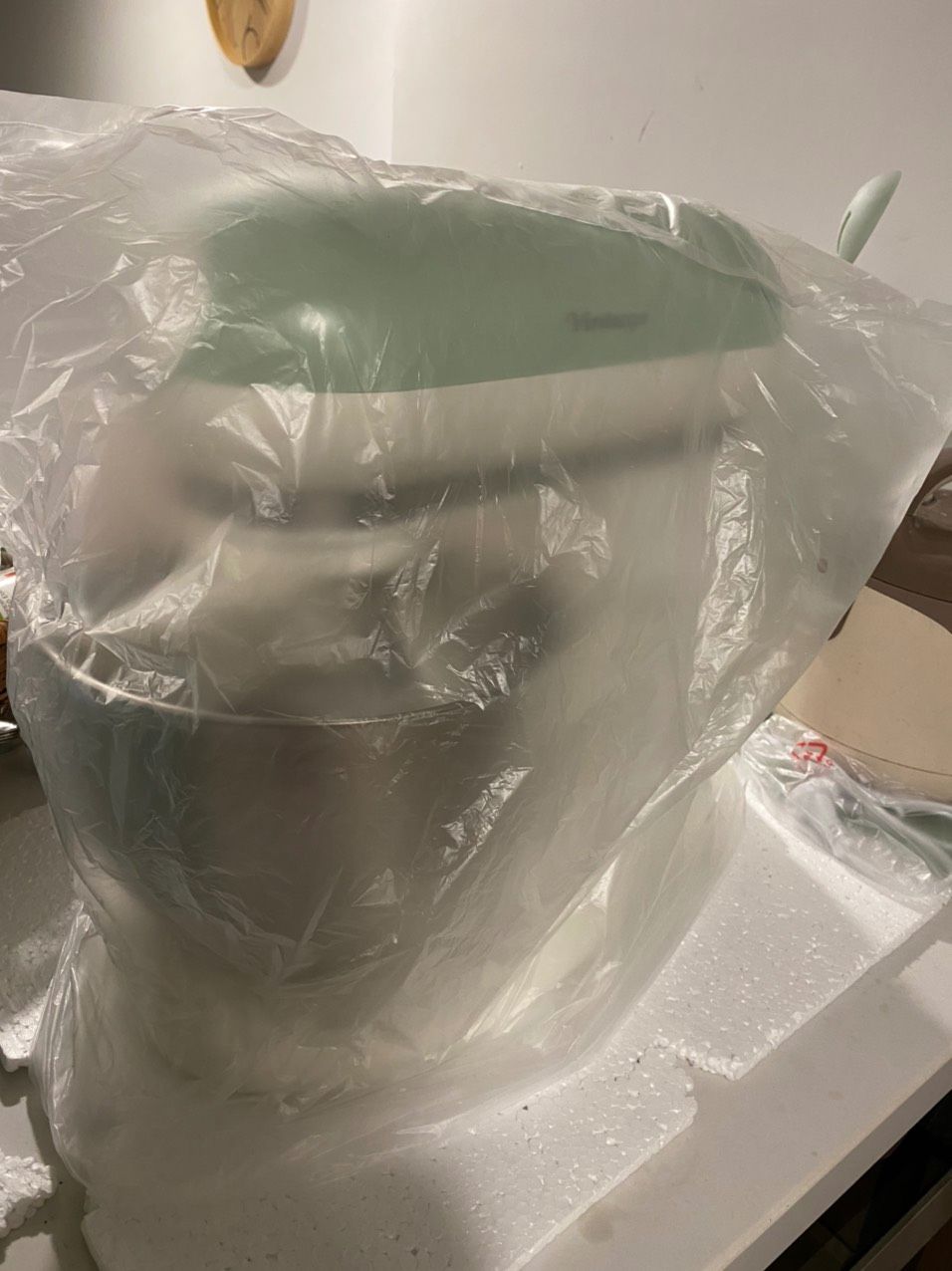 Siêu đẹp luôn, đã dùng rồi nhé, máy êm không rung lắc. Vân chuyển hàng cồng kềnh nhưng gói kĩ lắm, khui ra mới toanh.