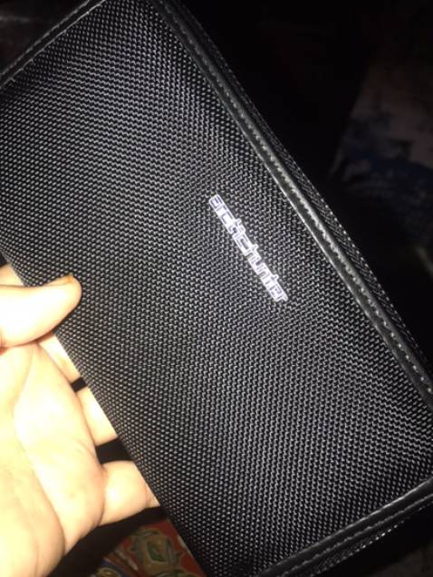 Ví rất tiện lợi, nhỏ gọn dễ mang đi. Đường may chắc chắn không thấy chỉ thừa. Mua liều nhưng so với giá chất lượng ổn áp quá. Màu sắc cũng đẹp nữa. Lần sau sẽ ủng hộ shop. 💯 Ví rất tiện lợi, nhỏ gọn dễ mang đi. Đường may chắc chắn không thấy chỉ thừa. Mua liều nhưng so với giá chất lượng ổn áp quá. Màu sắc cũng đẹp nữa. Lần sau sẽ ủng hộ shop. 💯