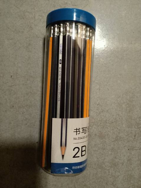 Sản phẩm rất OK, viết đẹp, dễ chuốt nhưng ko thấy tặng kèm đồ chuốt, săn được giá tốt, đóng gói đẹp, giao hàng đúng hẹn,sẽ tiếp tục ủng hộ shop. Thanks shop.