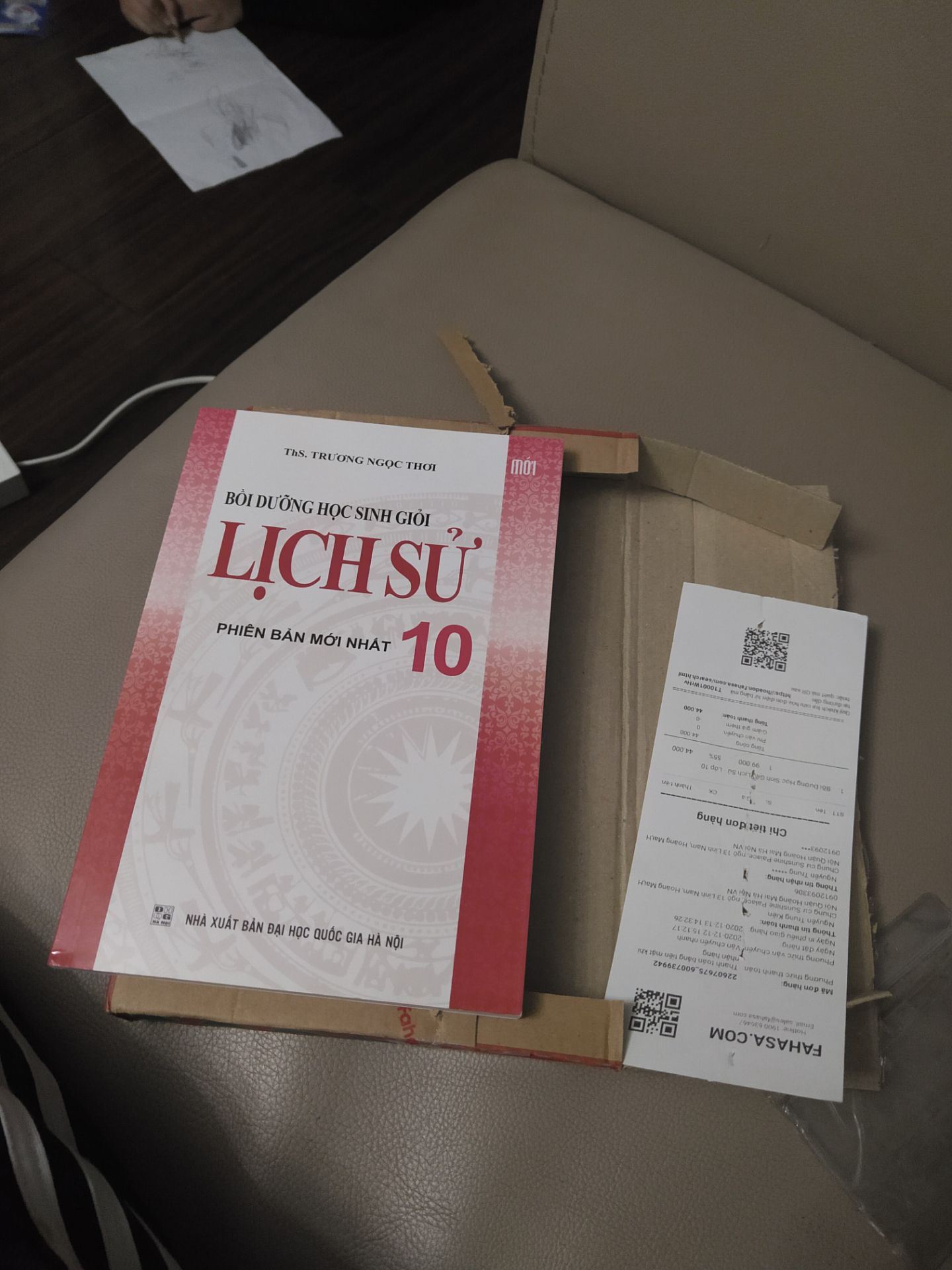 Cảm ơn Tiki rất nh nhé. Đóng gói rất cẩn thận ạ, chú shipper khá thân thiện