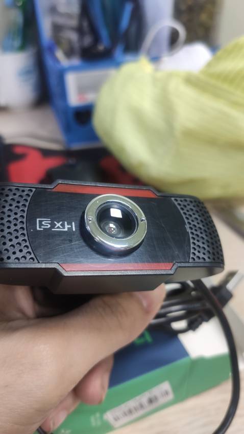 Hàng xước + không nét  - trước mình đã mua 1 cái bên shop nhưng chất lương sản phẩm sau quá kém