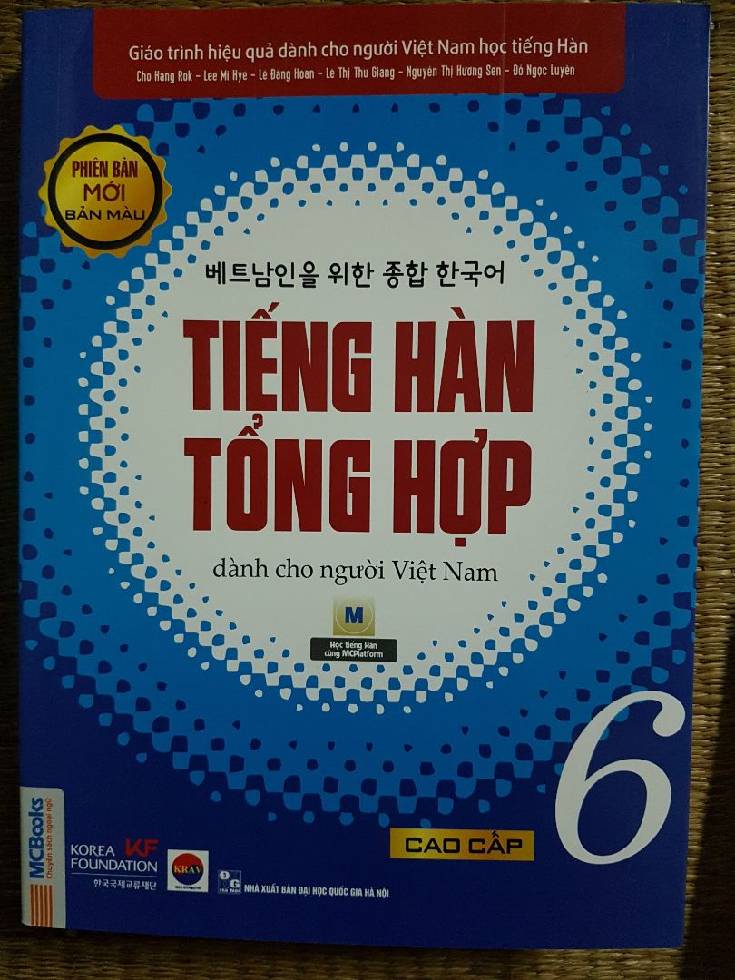 sách in màu, chữ rõ nét. 5 sao