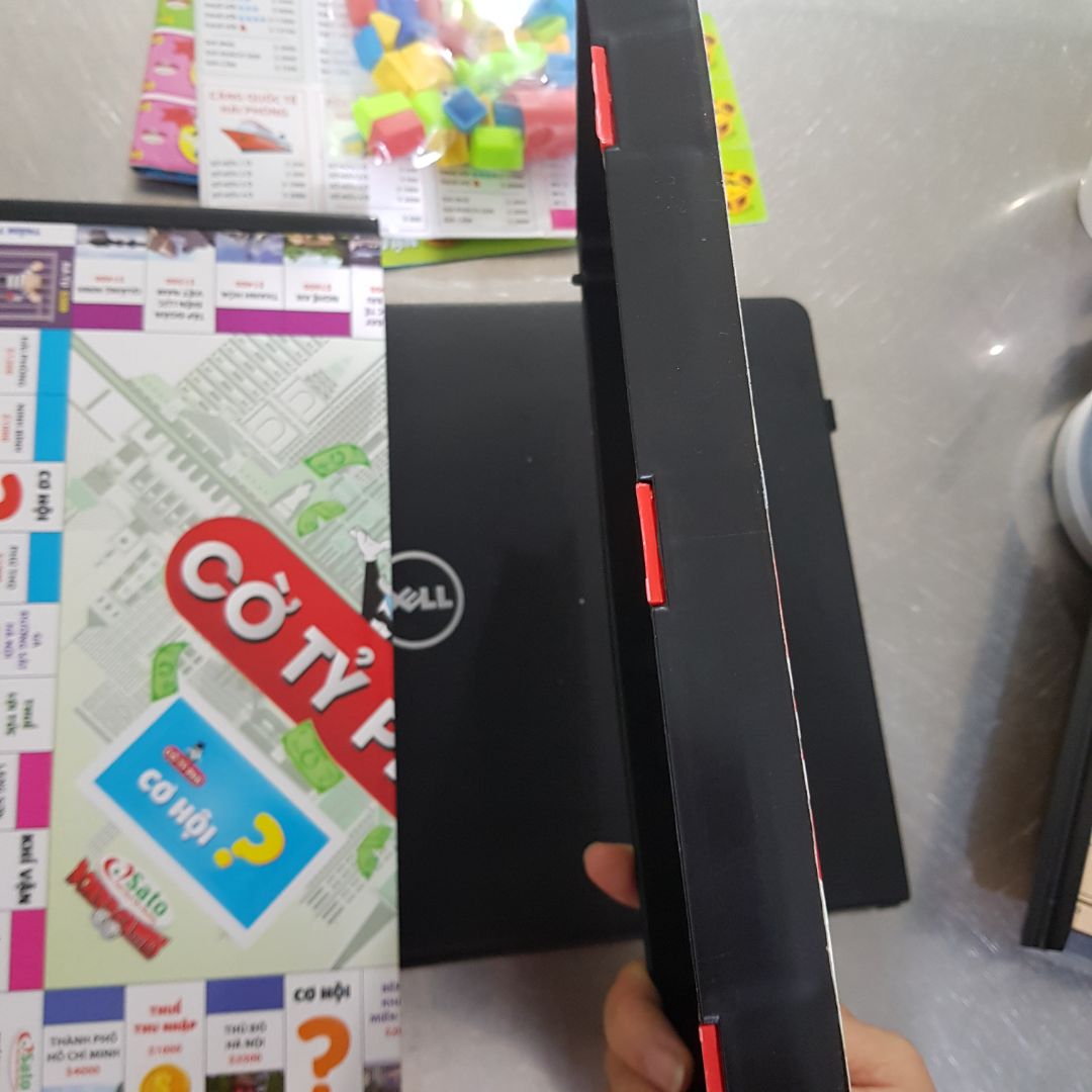 bàn cờ mở ra bị gãy đôi, không gập lại được bàn cờ mở ra bị gãy đôi, không gập lại được