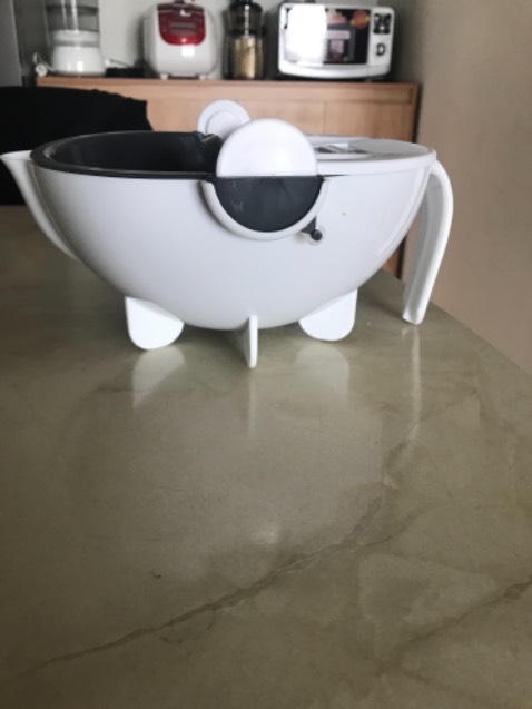 Kiểu dáng dễ thương, bào rau củ làm salad hay gỏi cực tiện ?