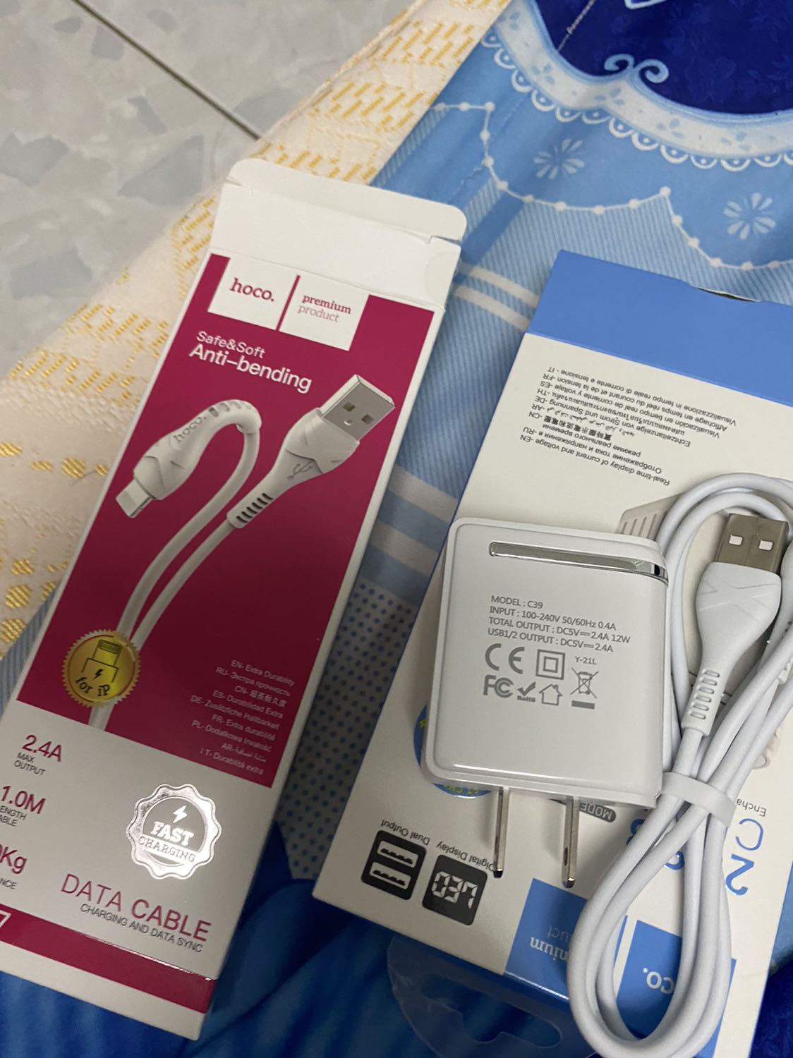 Sản phẩm đúng như nô tả,đẹp sạc nhanh ,mọi thứ đều okiee,giao hàng nhanh