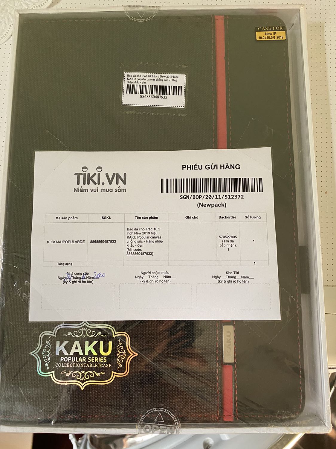 Bao da dùng vừa vặn cho IPad 10.2. Chất liệu vải tốt, chắc chắn. Mình rất ưng ý. Cảm ơn Tiki