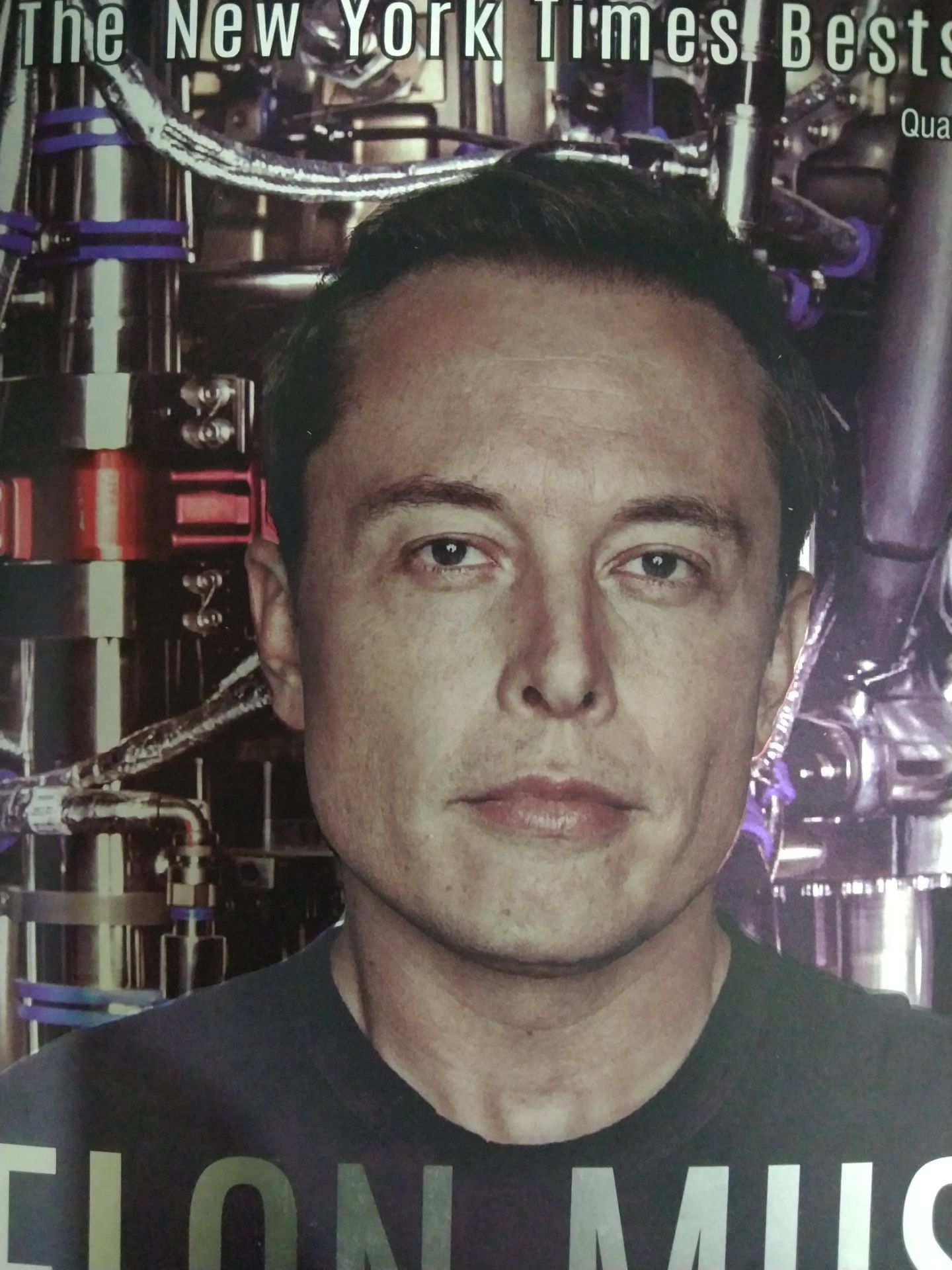 Là fan của ElonMusk, tôi thấy rất tệ khi mua phải 1 quyển sách giả đến cái bìa photoshop cũng không xong. Là fan của ElonMusk, tôi thấy rất tệ khi mua phải 1 quyển sách giả đến cái bìa photoshop cũng không xong.