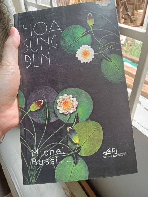 Đóng gói tồi, khi nhận hàng thì hộp đựng đã bung bét hết cả ra.
Sách bụi bẩn, móp méo.
Nhưng phần nội dung thì không ảnh hưởng gì, nếu chỉ vậy mà đổi trả thì hơi quá và cũng phiền phức.