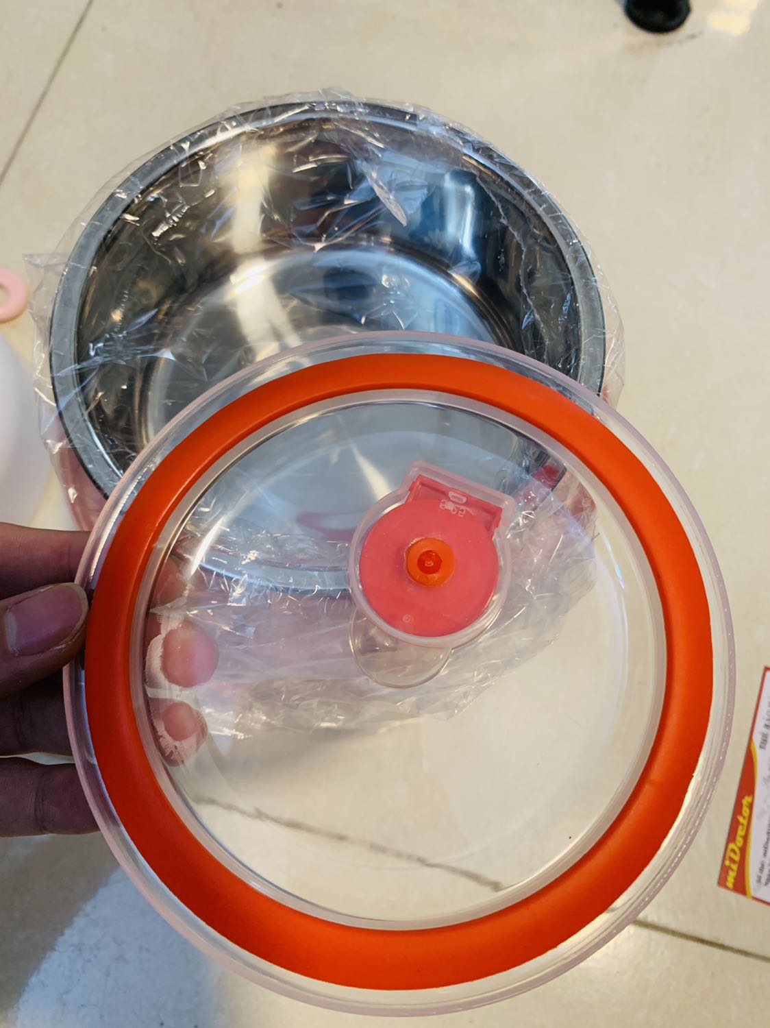 Chờ đợi từng ngày luôn ạ. 
Nhận sản phẩm ưng ý lắm luôn ạ.
Giao màu ngẫu nhiên mà nhận được màu hồng đúng ý thích. Shop có gửi phiếu bảo hành kèm theo yên tâm. Giao hàng hơi lâu xíu nhưng mà vẫn trong hẹn thời gian giao hàng. T vừa *** theo hướng dẫn sử dụng sp ổn lắm ạ