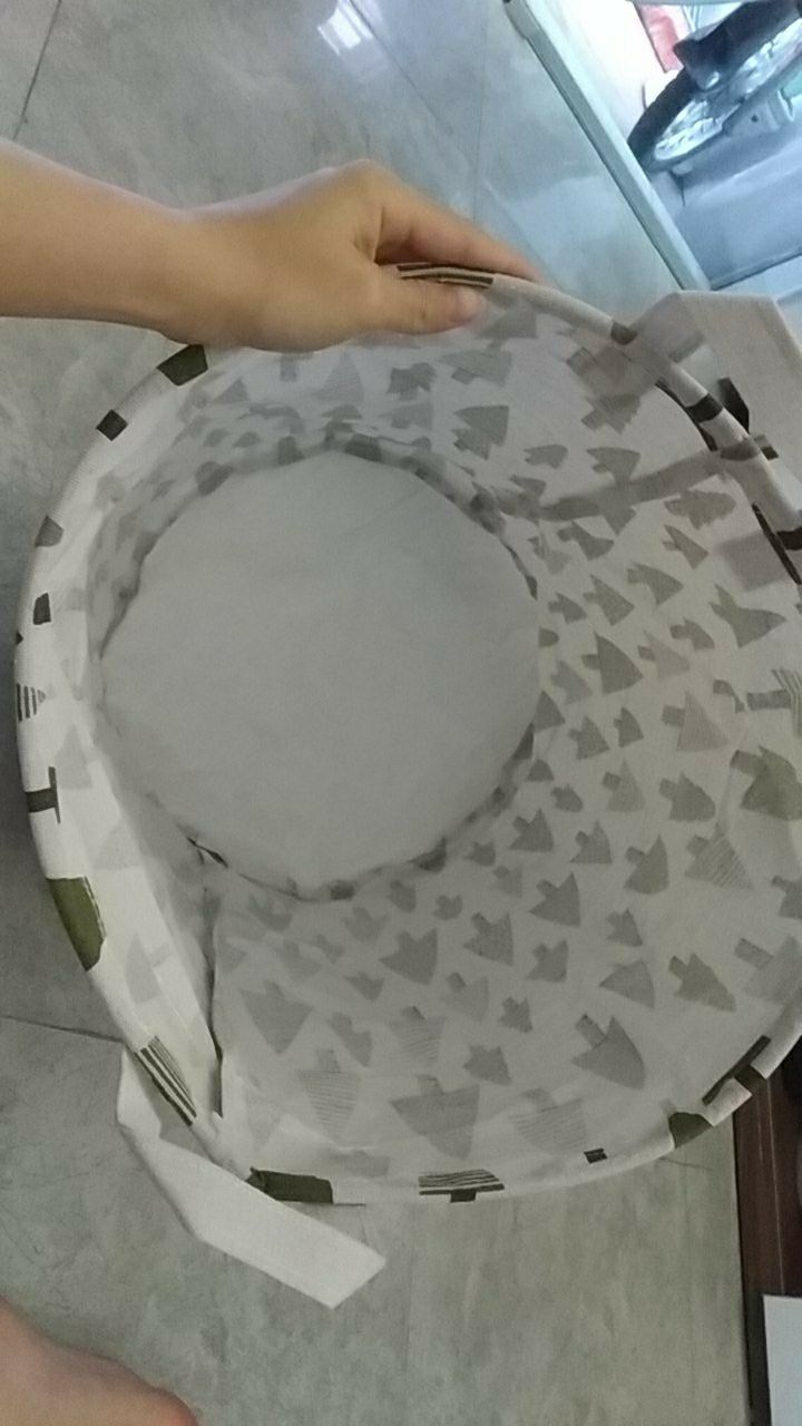 mình đã nhận đc hàng. vải dày đúng như hình, đựng được được nhiều đồ phết. giao hàng nhanh tặng shop 5 sao