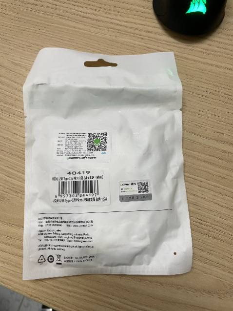 Các đầu chắc chắn, đẹp sắc sảo, dây bọc bằng mềm, cảm nhận còn ngon hơn cả dây xạc iPhone 12. Thử với cục xạc Anker 20W, output Type C và Samsung Note 4, chạy tốt.