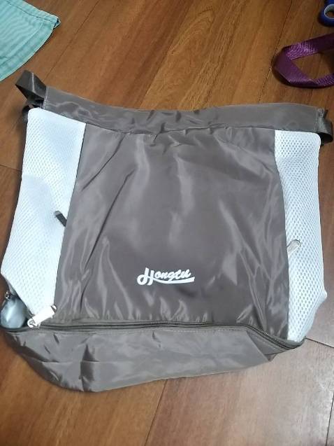 Túi siêu xinh, vải dày, đường khâu chắc chắn, rất ưng, giá tiền quá hợp lý so với chất lượng. Giao hàng nhanh, đóng gói cẩn thận. Cảm ơn shop