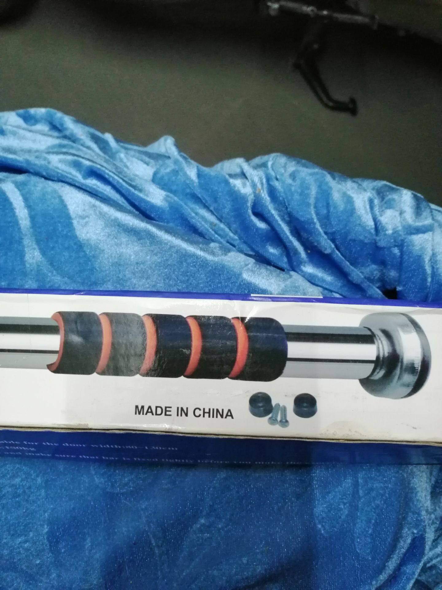 Thông tin và hình ảnh đều không chính xác, hàng là madein china, ko phải vietnam và mút lót tay ngắn choằn, đề nghị đổi hàng và không treo đầu dê bán thịt *** ! Thông tin và hình ảnh đều không chính xác, hàng là madein china, ko phải vietnam và mút lót tay ngắn choằn, đề nghị đổi hàng và không treo đầu dê bán thịt *** !