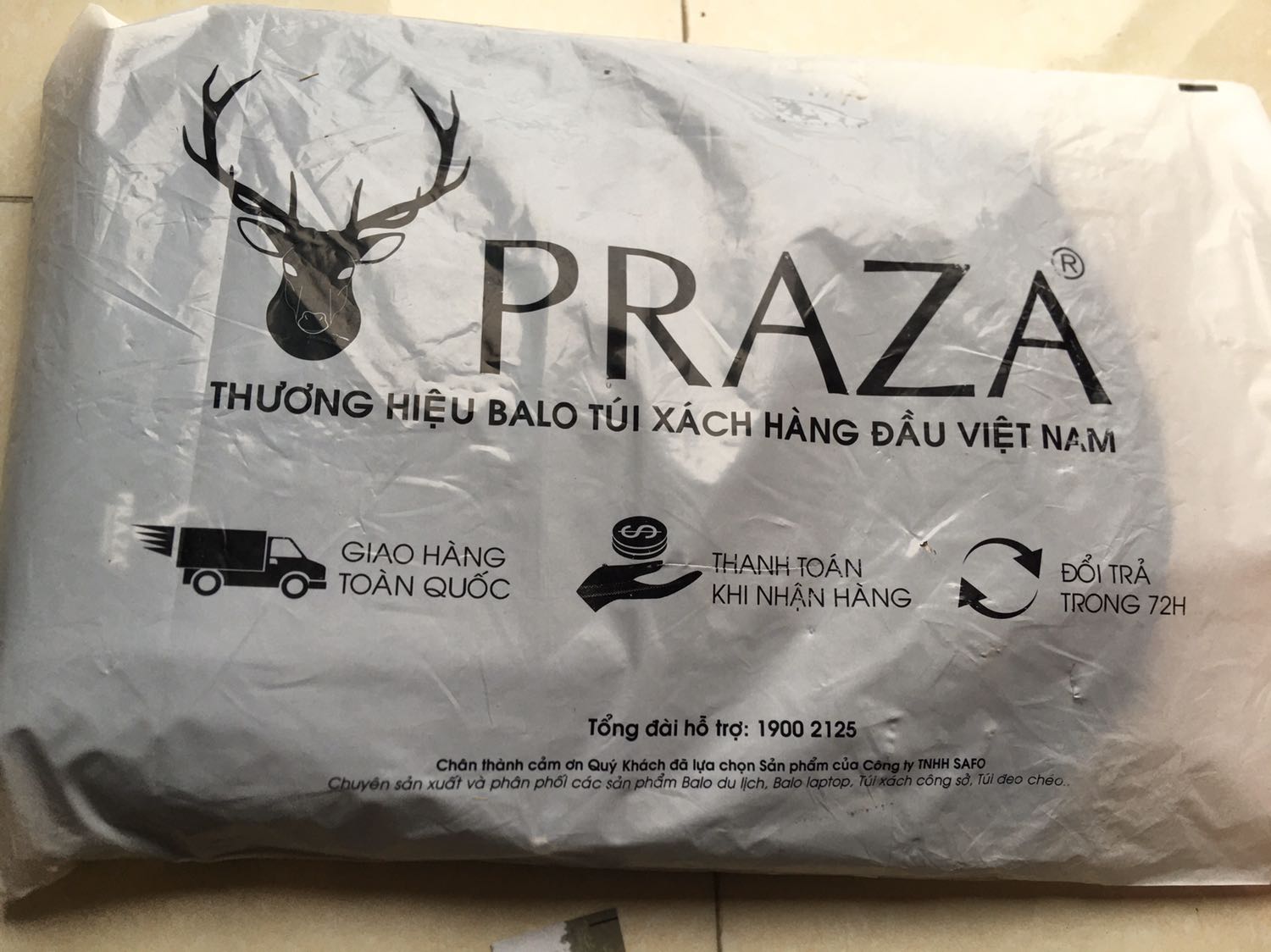 Balo đẹp nha . Đóng gói cũng đẹp nữa . Mỗi tội giao hàng hơi lâu .Còn lại ok Balo đẹp nha . Đóng gói cũng đẹp nữa . Mỗi tội giao hàng hơi lâu .Còn lại ok