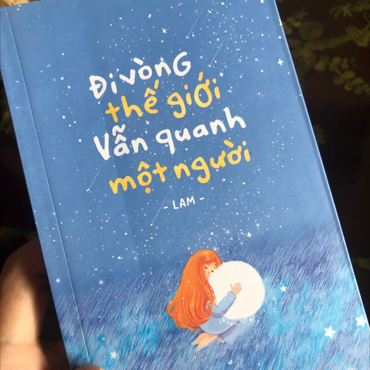 Tiki dạo này làm ăn sao vậy? Đợt trước đặt sách thấy gói hàng sơ sài là đã bực lắm rồi, đợt này vẫn y chang như vậy là sao? Ngóng lên ngóng xuống mà đóng gói hàng tệ thật sự. Mua bao nhiêu quyển mà để thẳng cả trong hộp. Ngay cả cái bọc chống sốc cũng không có, bìa sách bị nhăn, bẩn. Tính đem đi tặng mà sách như này thật sự là không dám tặng luôn ấy :) khó chịu thật sự.