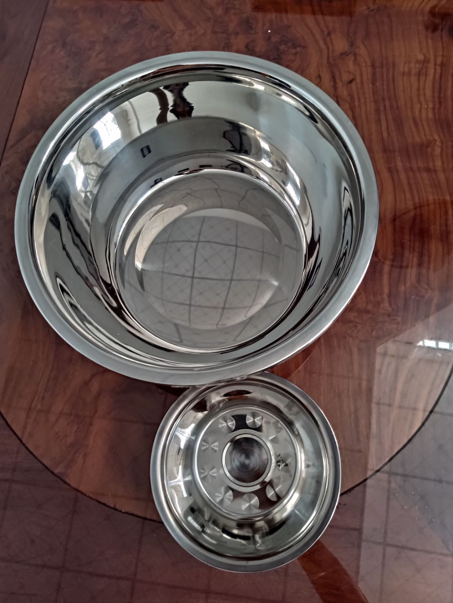 sản phẩm chất lượng, inox dày, đẹp, sáng. Giao hàng nhanh, đóng gói cẩn thận. Mình thấy rất hài lòng. cảm ơn tiki và cửa hàng nhé.