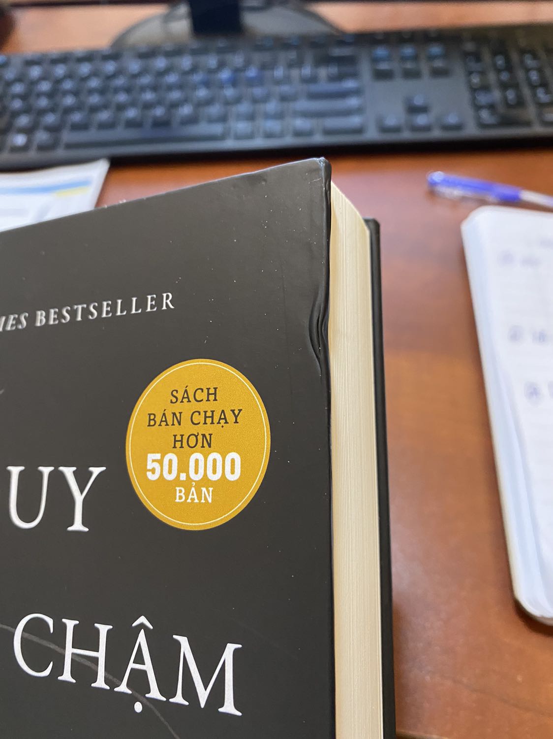 Shipper giao hàng Ok
Nhưng sách bị móp quá nhiều. Nhìn xấu và giống như sách cũ vậy! ( mình đã trông chờ biết nhường nào, nhưng móp quá nhiều nhé shop) 
Anyway, thank!