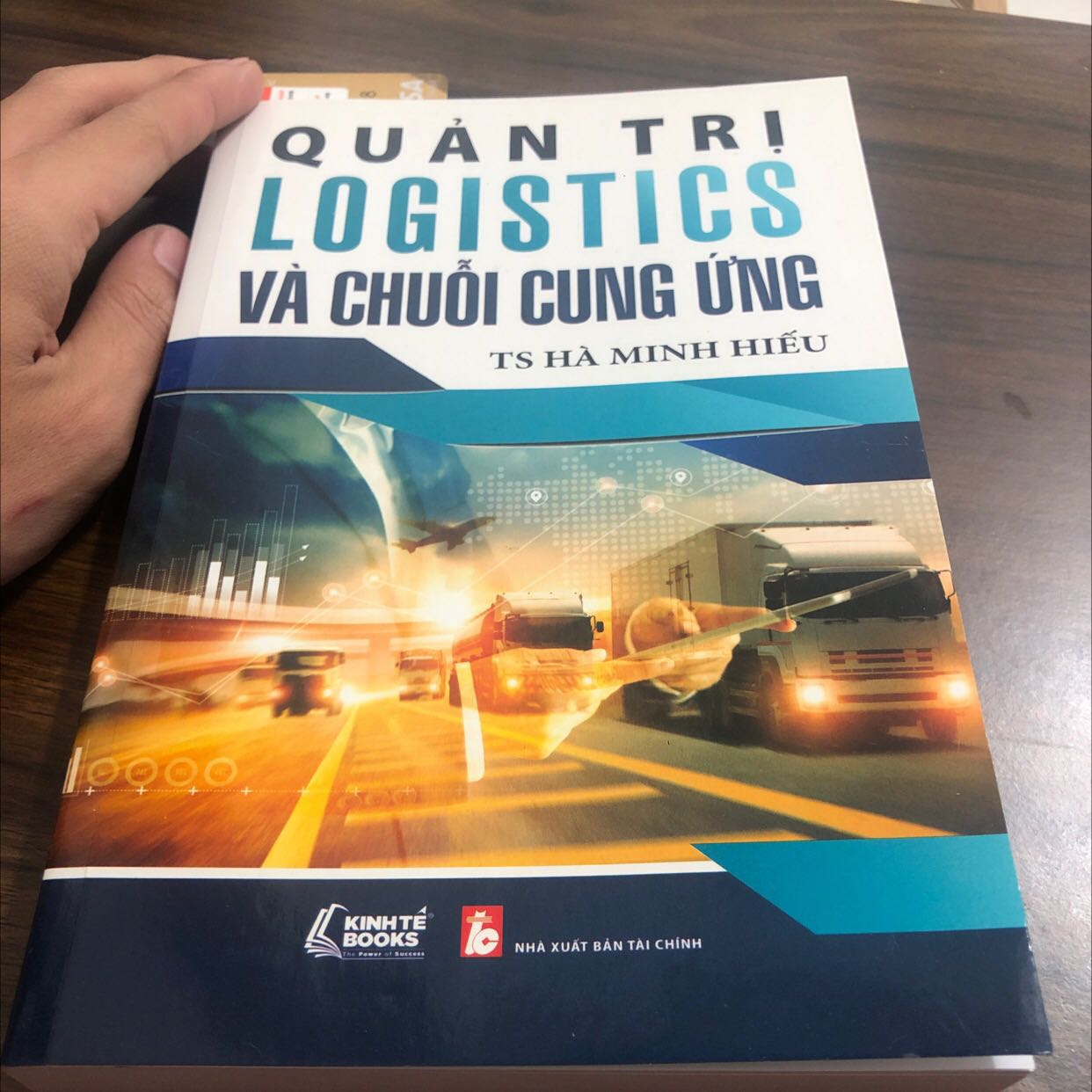 Nguyên seal, không cong gãy, giao nhanh