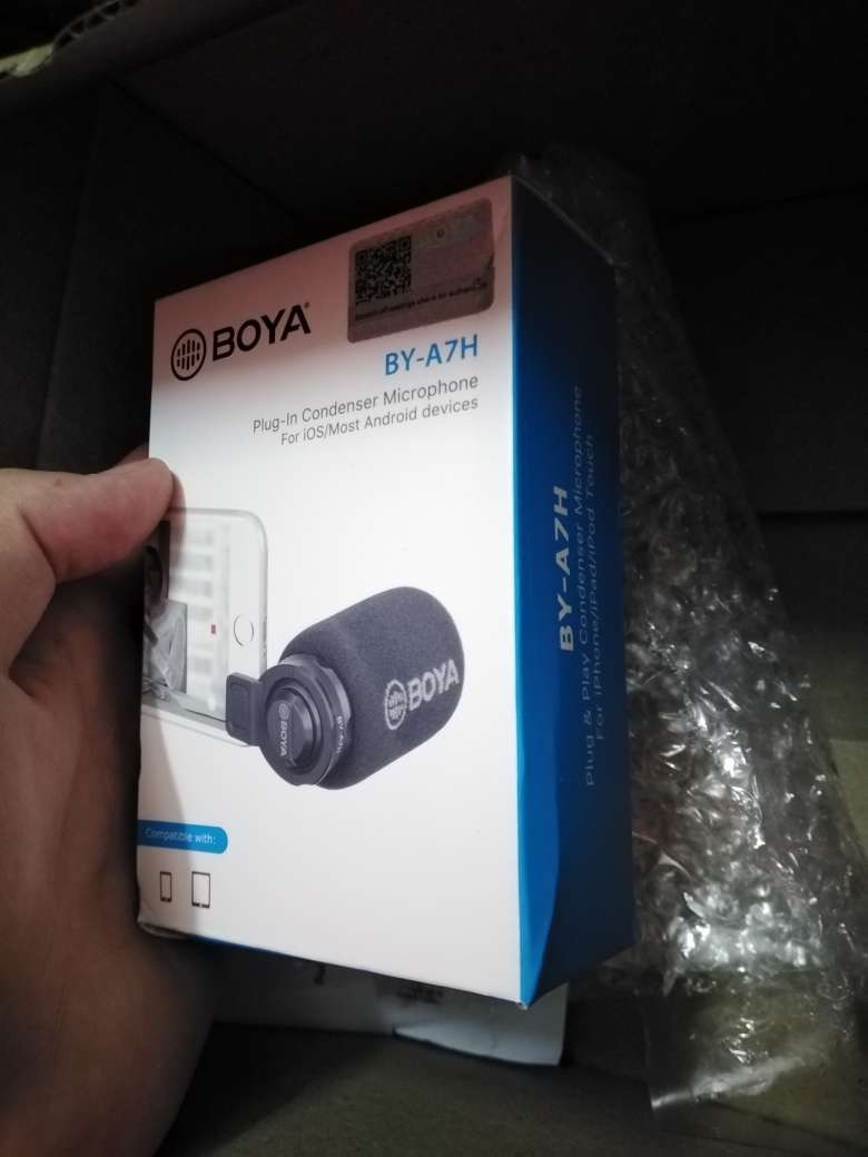 Hàng chính hãng, đóng gói tốt. Âm thanh trong và rõ ràng, phù hợp với nhu cầu quay Vlog của mình.