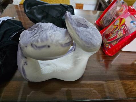 Gối bị xẹp, không căng đúng phom