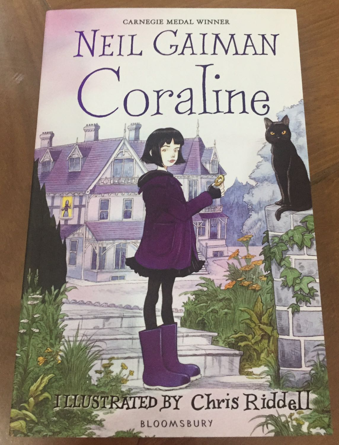 Sách đẹp tuyệt, giao hàng nhanh như một cơn gió. Mình mua trúng ngay dịp sale nên được giá hời