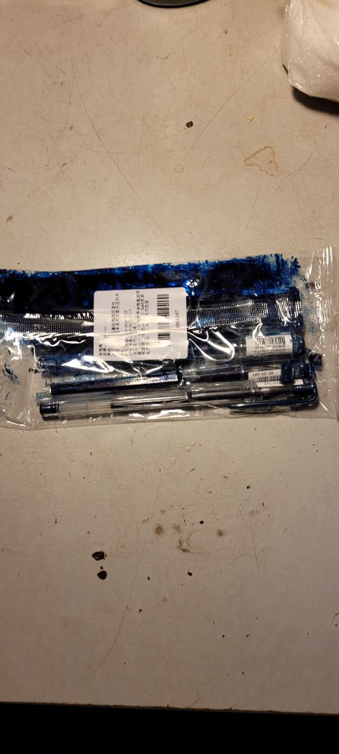 mua 5 thì vỡ 2 còn 2 thì  rạn tính đắt quá chờ đợi lâu thật thất vọng