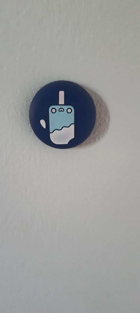 dính gạch hoa thì được còn tường sơn cái được cái bị rơi. sản phẩm không phẳng