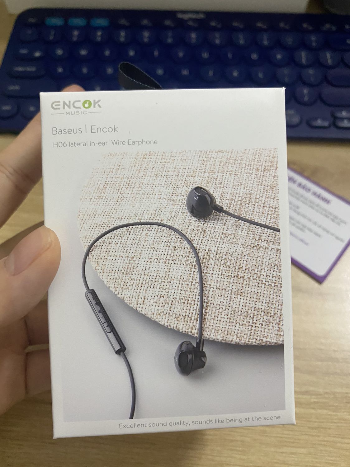 Giao hàng nhanh, đóng gói cẩn thận. Mình *** thử thấy xài ok, không biết có bền không. Nhưng về hình thức thì rất okie nên cho 5 sao nhen.