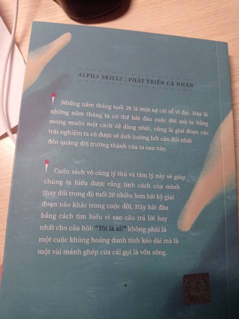 Mọi người nên đọc thử 1 lần
Các tình huống trong đây rõ ràng dễ hình dung và áp dụng vào cuộc sống,giúp t hiểu hơn ko chỉ về cách mà sử dụng giải đoạn tuổi 20 hiểu quả mà còn giúp ta hiểu hơn về chính ta. Nchung là đọc điii