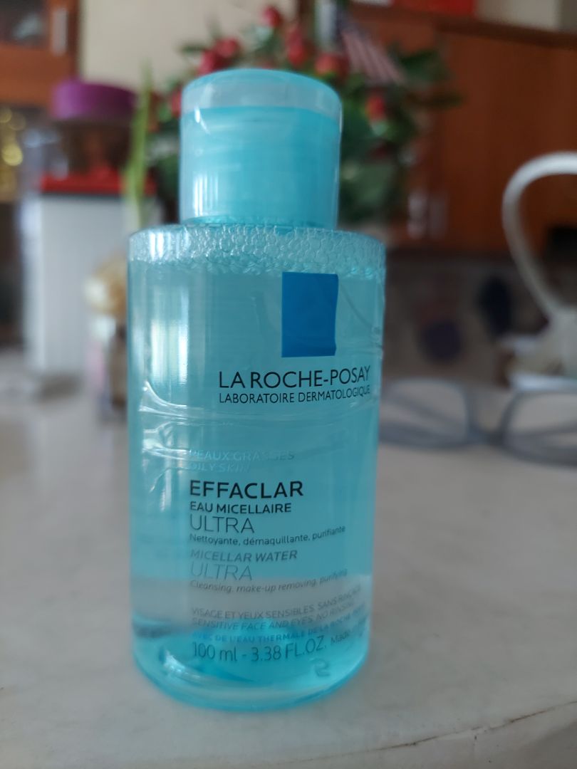 sao đăng chai 400ml mà giao cho mình chai có 100ml à. có bị nhầm k hay mình nhìn nhầm ạ. Dù sao sp cũng tốt chỉ hơi thắc mắc hình ảnh đăng bán thôi