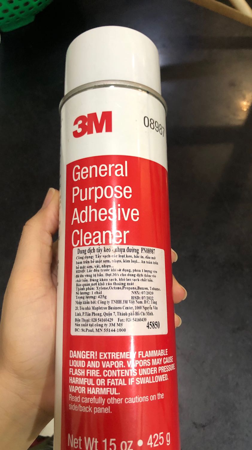 Chai tẩy 3M thực sự rất hữu dụng luôn nha,trước đây khi chưa biết đến ẻm thì mình rất vất vả để loại bỏ những vết băng keo trên đồ dùng mà vẫn không sạch hết được mình thực sự khó chịu với những vết băng keo nv. Từ ngày rước ẻm về mọi chuyện nhẹ nhàng hơn nhiều! ?