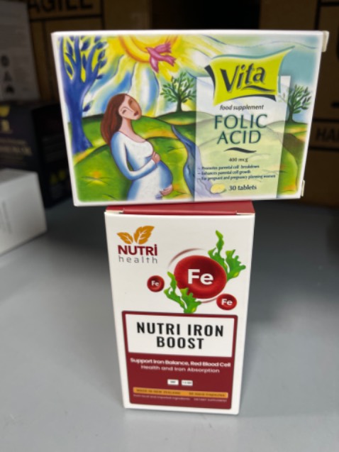 Shipper thân thiện, giao hàng nhanh, tư vấn nhiệt tình, đc cả quà tặng nữa 😍