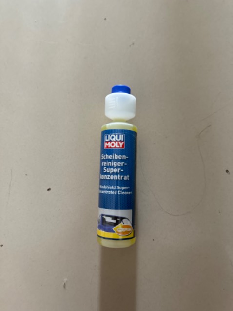 Loáng kính xịn được. Nhỏ gọn cần thì tự pha dùng hợp lý.