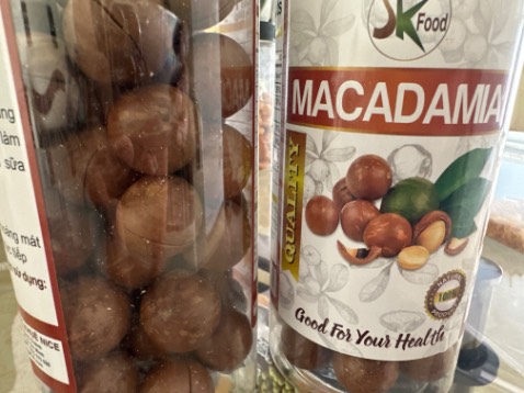 Thử 4 hạt thì 3 hạt hôi dầu 
Sẽ k mua lại