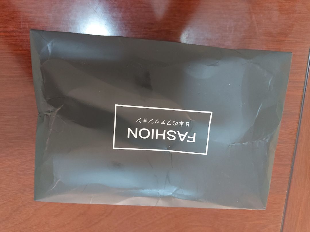 Chào Tiki, theo hướng dẫn của tiki, mình chọn size sản phẩm là XL, nhưng nay nhận hàng về thấy quá chật. mình muốn đổi lại size XXL và bù thêm tiền được không? Mong Tiki giúp mình với. Cám ơn nha