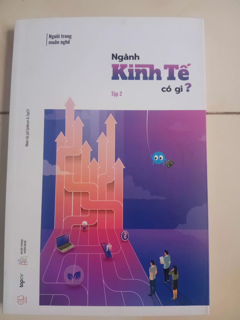 Giao hàng nhanh( 1 ngày là có) . Sản phẩm chất lượng nhưng còn thiếu bookmark.