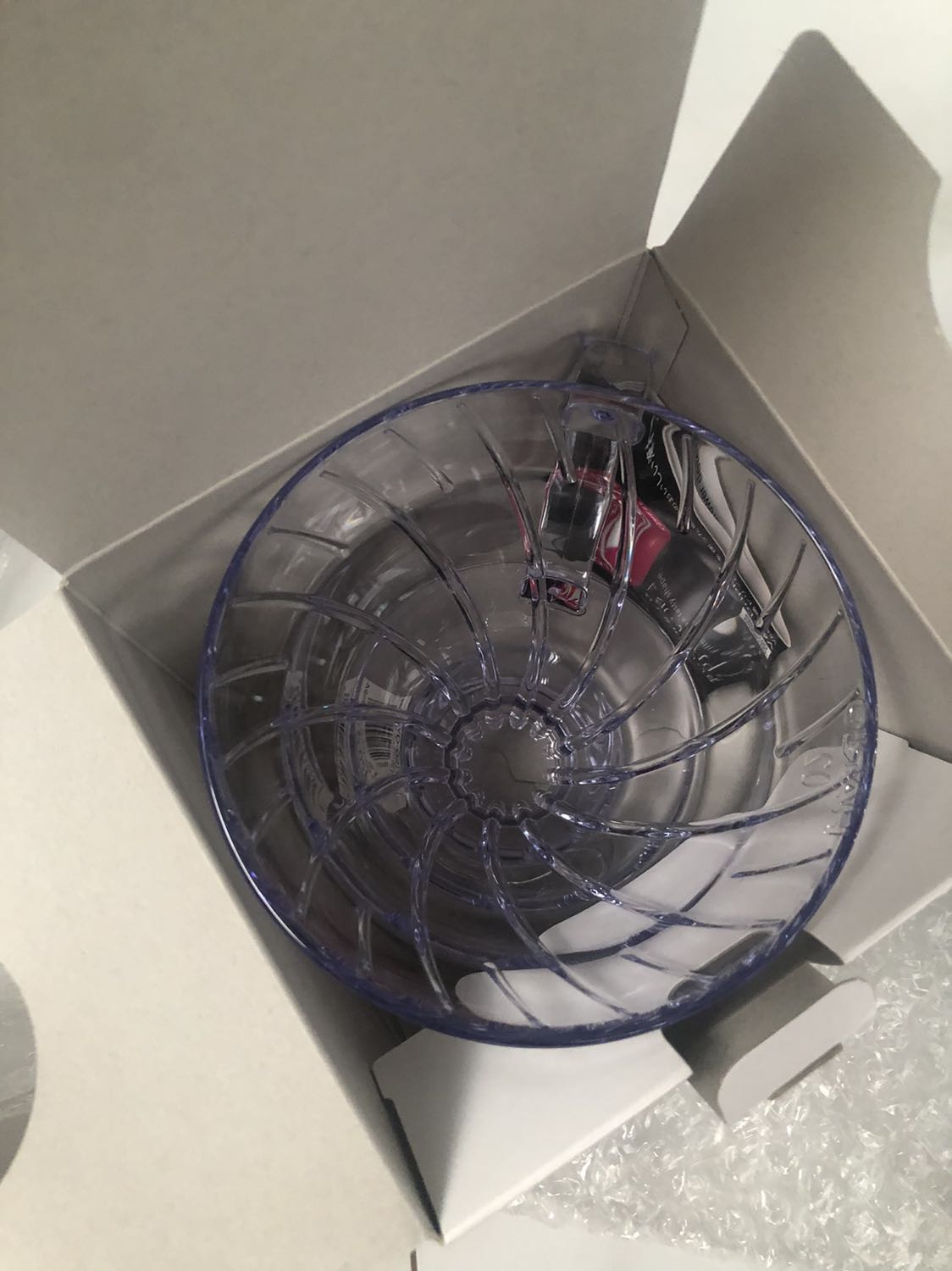 Ban đầu tưởng thuỷ tinh. Nhưng hàng thì ok. Tuyệt vời. Lát pha cold brew thử thế nào