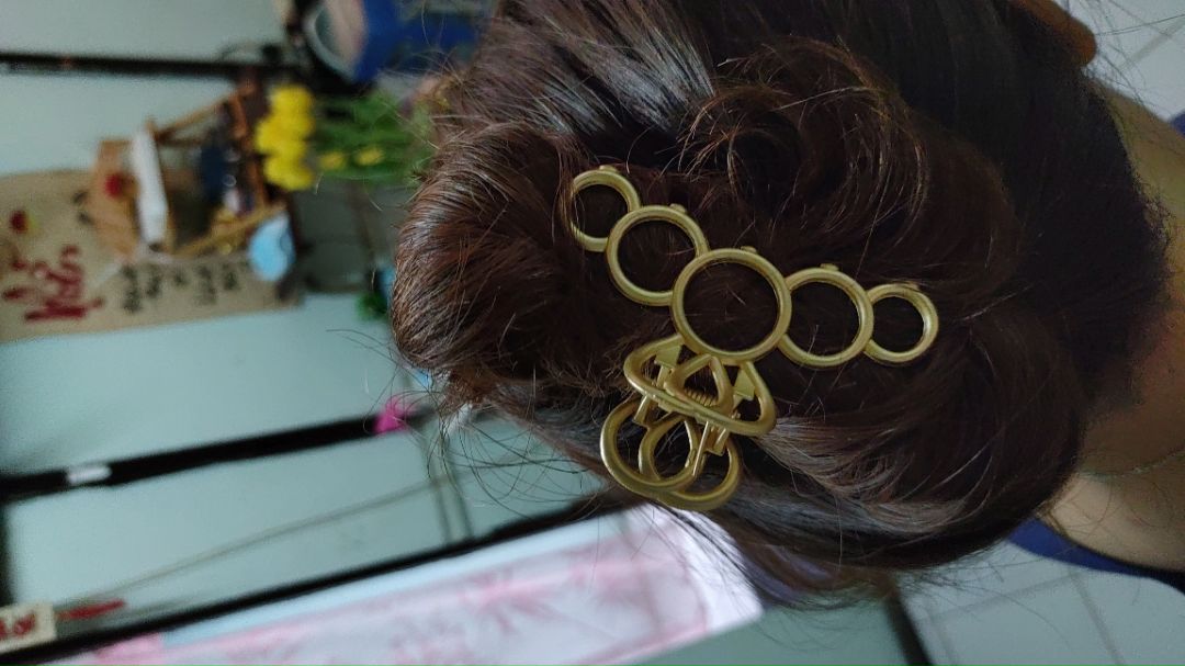 Kẹp tóc đẹp, chắc, kẹp đủ cho tóc dày Kẹp tóc đẹp, chắc, kẹp đủ cho tóc dày