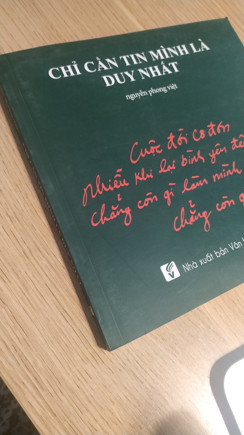 đơn hàng này bên Tiki tự tách ra cho mình thành 2 đơn và sau đó ko bọc bookcare. Trong khi đơn hàng còn lại có bọc bookcare. Tiki kiểm tra lại nhé! Cám ơn Tiki.