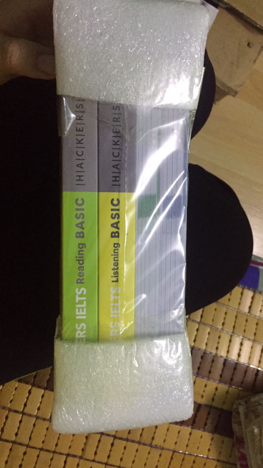 Thùng hàng có hơi bị nhừ tử có thể là đó và đập 😅😅😅
Tuy nhiên hàng bên trong được bọc lại cẩn thận để bảo quản sách tốt 💯⭐️
Hàng giao nhanh hơn dự kiến 
Chưa đọc thử nên chưa review phần này
Cảm ơn hiệu sách
Cảm ơn tiki đã giao hàng