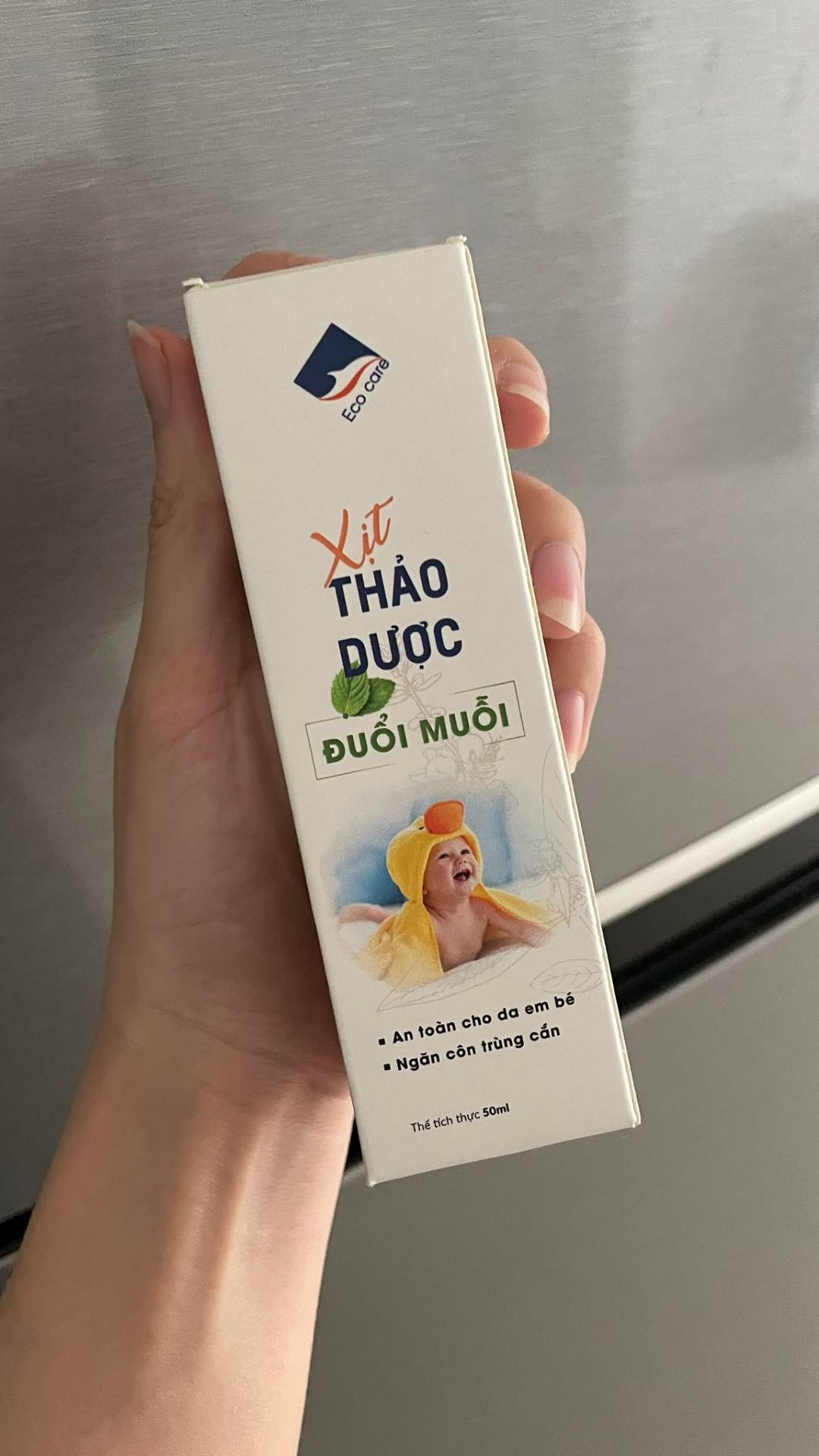 dùng hiệu quả lắm shop. bị muỗi cắn, xịt ko bị ngứa và nổi nốt nữa. dùng phòng cũng rất hiệu quả. shop giao hàng nhanh, đóng gói cẩn thận