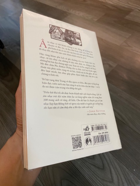 Sách mới tinh, nguyên seal, đóng gói rất cẩn thận.