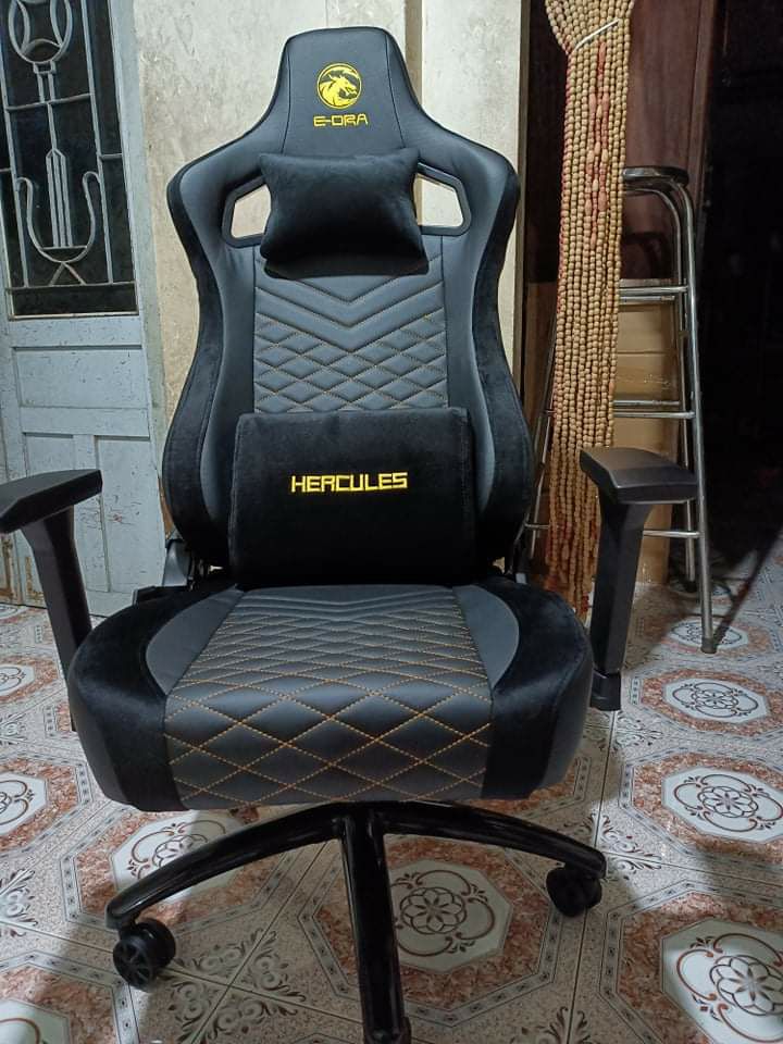 Giao hàng khá nhanh, ghế chất lượng tốt nhé, dùng mấy tháng rồi giờ mới đánh giá nè Giao hàng khá nhanh, ghế chất lượng tốt nhé, dùng mấy tháng rồi giờ mới đánh giá nè