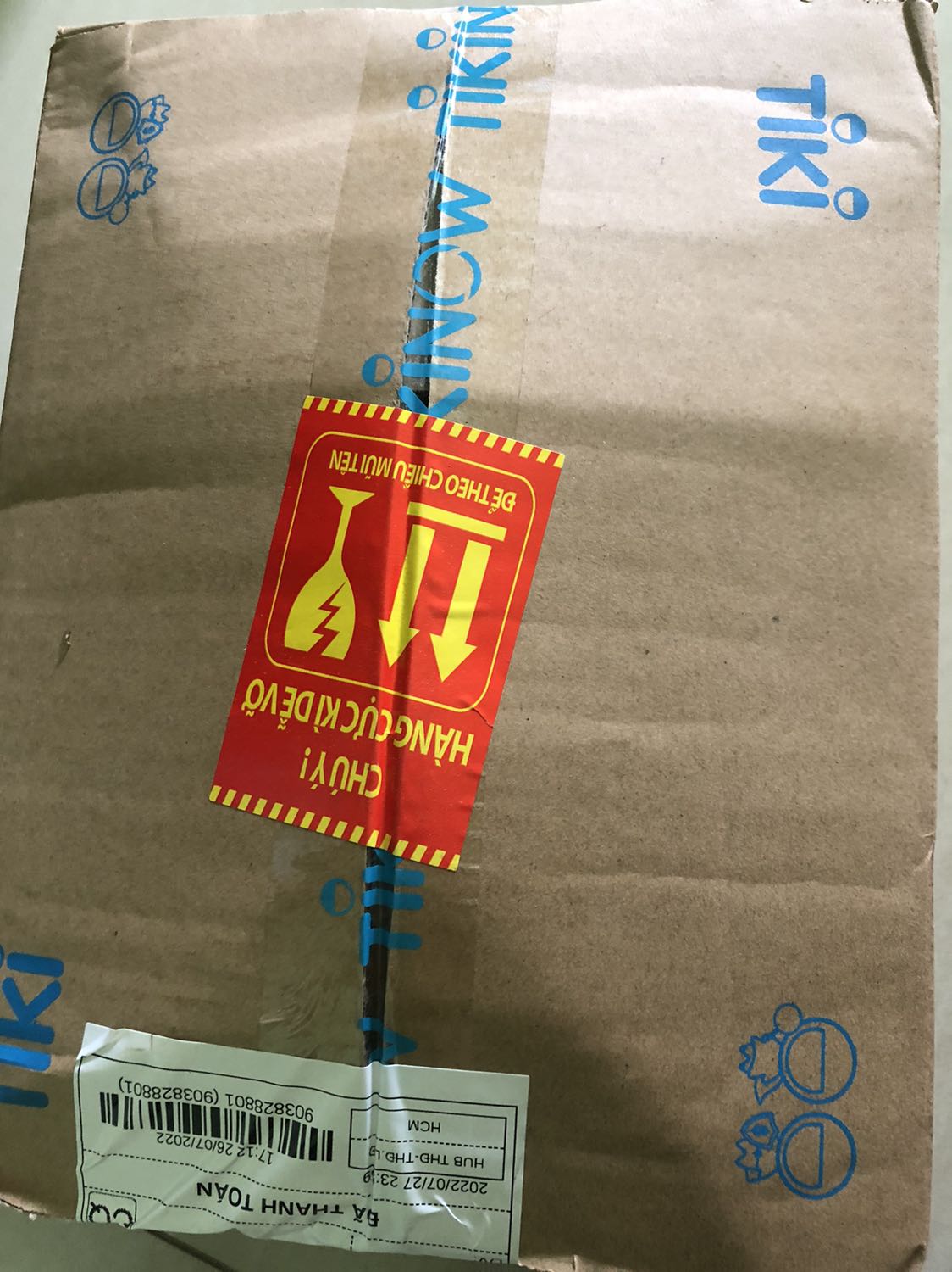 Đóng gói cẩn thận,hạn sử dụng còn xa có điều giá niêm yết sp ở shop hơi loạn,cùng sp nhưng giá khác nhau tùm lum