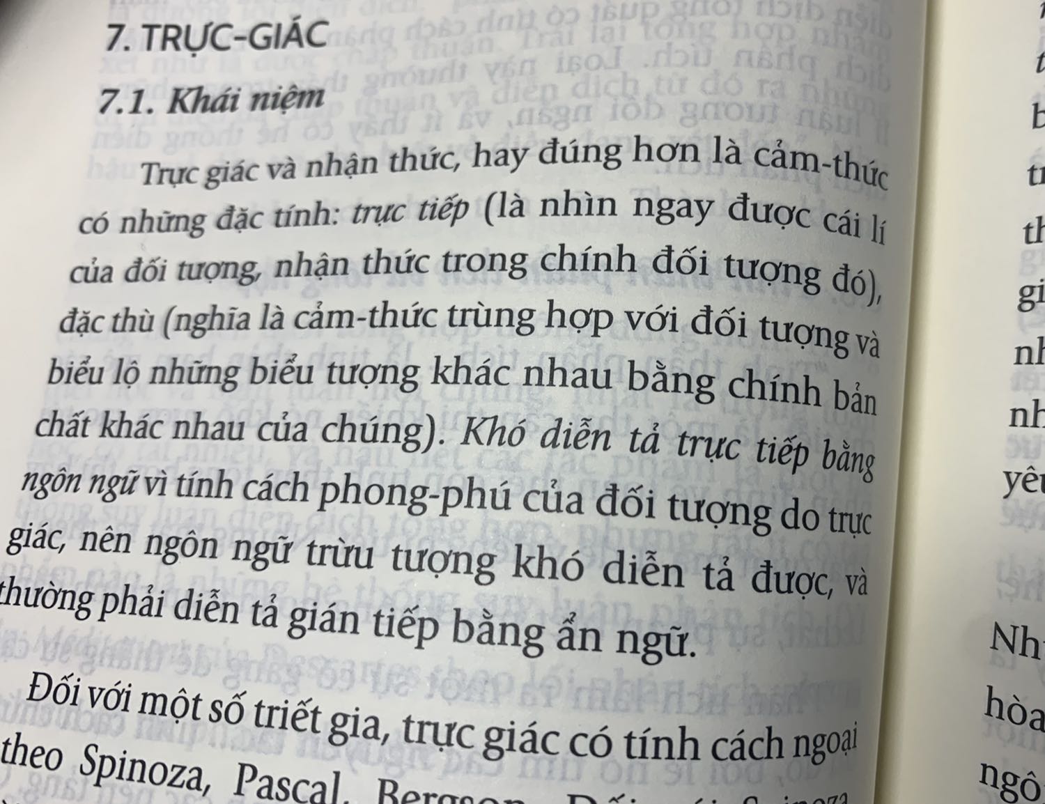 Cuốn này rất hay, nên mua.