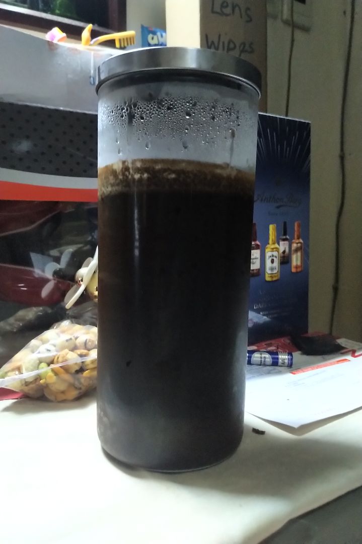 Bịch café có zip lock để bảo quản và bảo toàn được phẩm chất của café. 1bịch làm được 5mẻ cold brew thơm ngon, tròn vị. Đang đặt máy pha café để thử espresso từ truyền thống số2 này ra sao! Rất đáng để trải nghiệm. Kết hợp với sữa Barista để trải nghiệm các sản phẩm phẩm chất cao của Starbucks tại gia là đẹp!