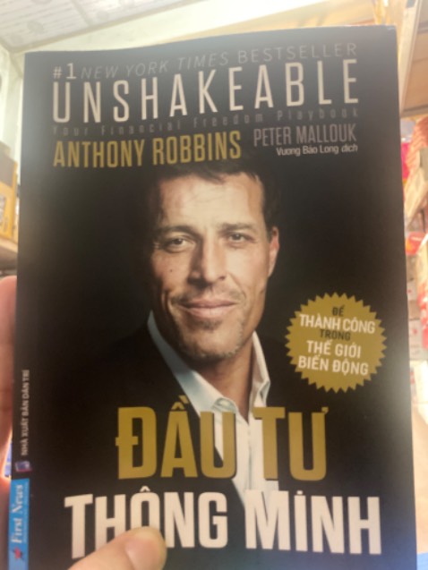 Sách khá hay. Mua về tết rảnh rỗi đọc đỡ buồn