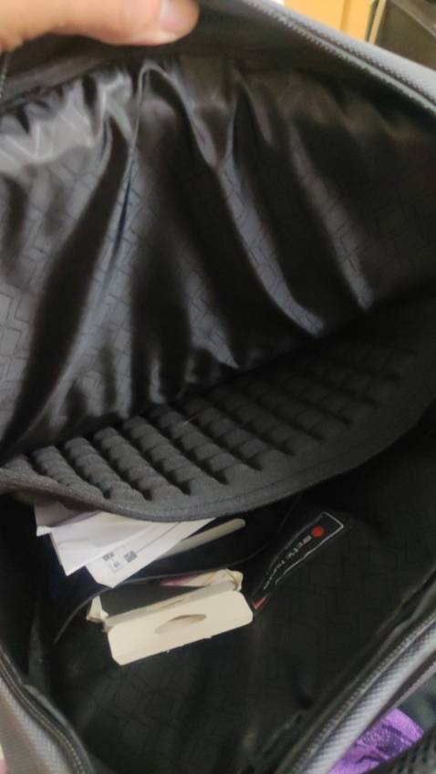 Sản phẩm rất đẹp, nhẹ, thời trang. Có vẻ bền chắc và chống va đập tốt. Rất ưng ý :)
Hàng chính hãng, chuẩn bao đẹp :D Sản phẩm rất đẹp, nhẹ, thời trang. Có vẻ bền chắc và chống va đập tốt. Rất ưng ý :)
Hàng chính hãng, chuẩn bao đẹp :D