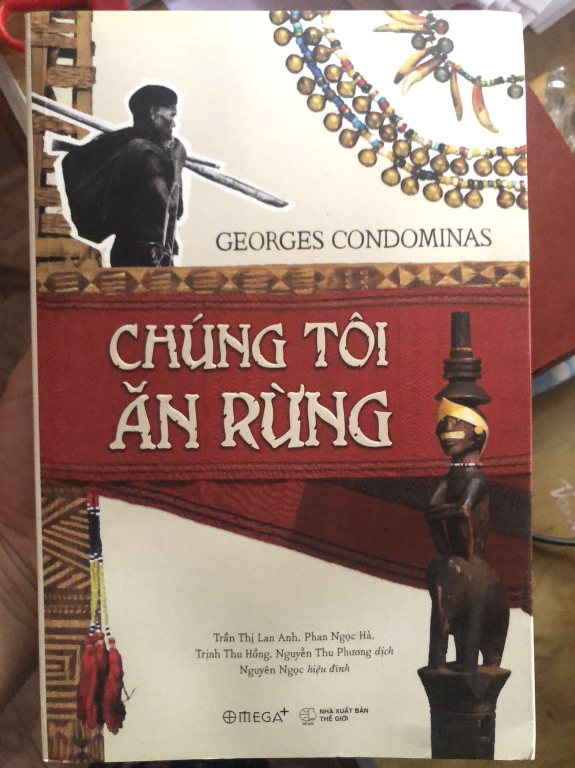 Về cuốn sách quá nổi tiếng này, mình không bàn về nội dung, mình vote 2 sao về dịch vụ đóng gói gửi hàng của tiki. Đợt gần đây, Tiki đóng gói hàng rất sơ sài, ví như các bạn ở trung tâm thành phố thì không sao, mình ở tỉnh lẻ, khâu vận chuyển làm ảnh hưởng tới sách, nhận sách khiến mình khá tụt mood. Chưa kể đến, mình đăng ký gói bọc mà lại không được bọc bảo vệ sách nữa. Chắc mình sẽ phải xem xét lại địa chỉ mua hàng.