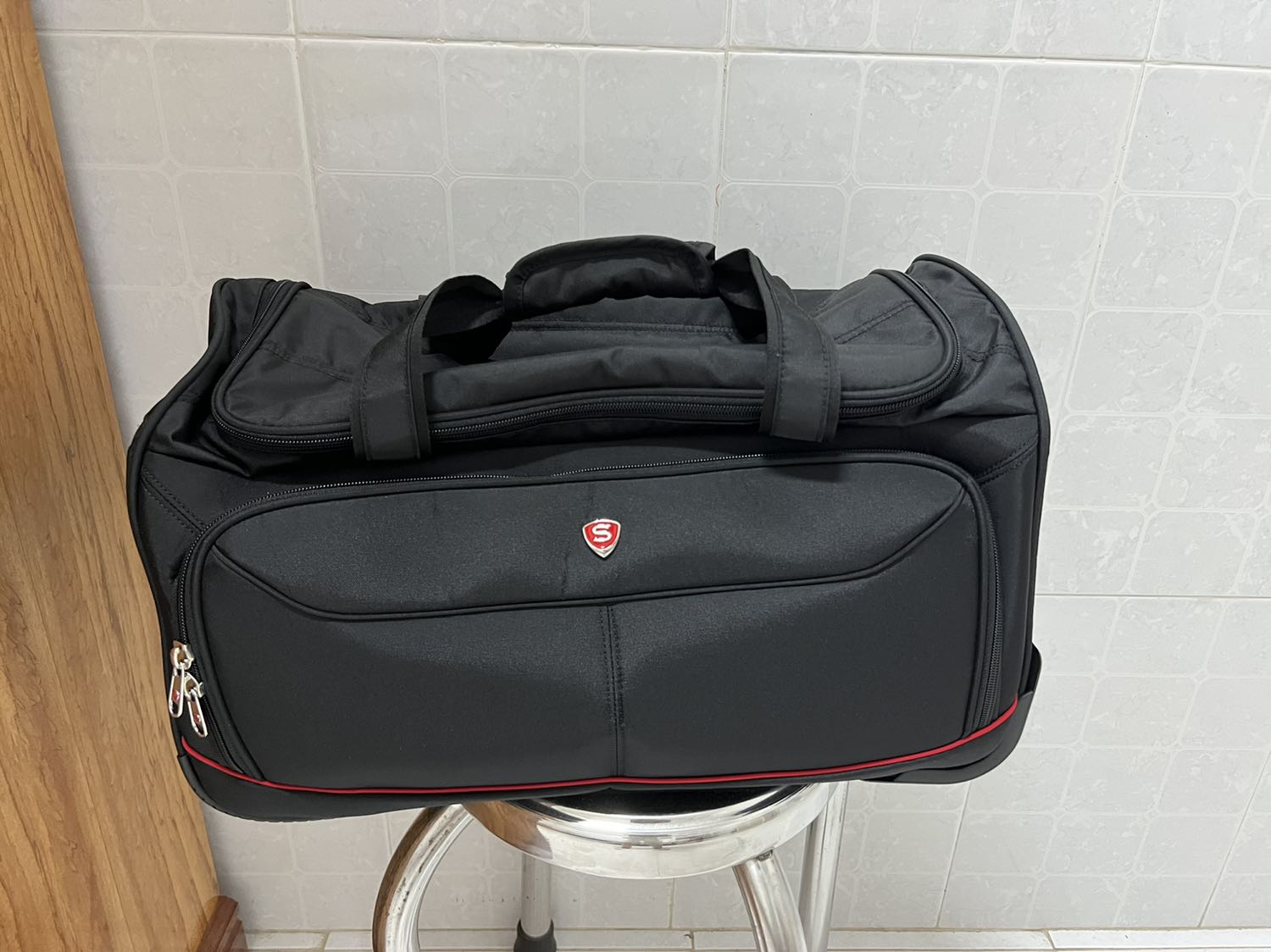 Sản phẩm đẹp, cứng cáp, thích hợp sử dụng nhiều mục đích, sẽ ủng hộ sản phẩm tiếp